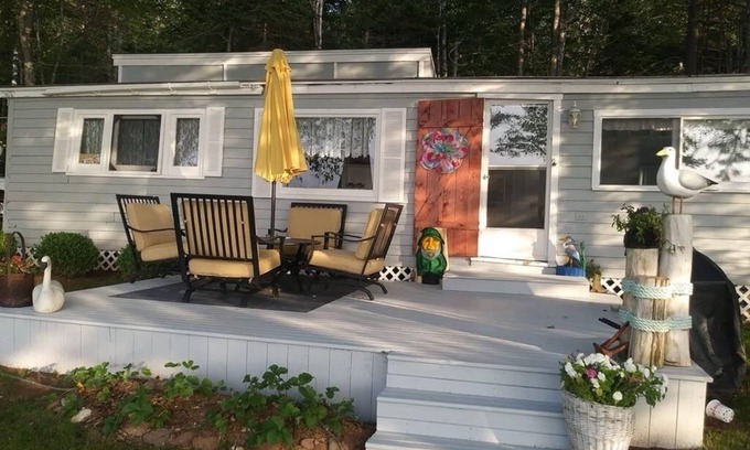 O'Leary Cottage | Rivers End Cottage-Golf, Pool, Restaurant and Bar within walking distance