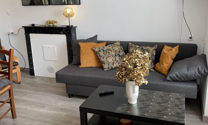 Mezieres-sur-Ponthouin Cottage | Riverside Retreat: Historic Mill House with Fishing, Pet-Friendly, EV Charging