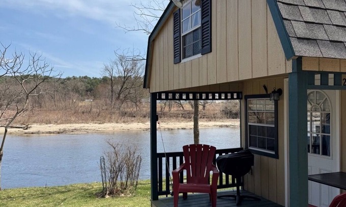 Lisbon Cabin | Riverside Cabin - Great Location, Beautiful Views.