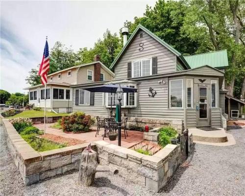 Port Ontario Villa | Riverside Cabin with Private Fishing Access!