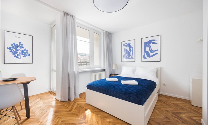 Powisle Apartment | Riverside Comfort Studio