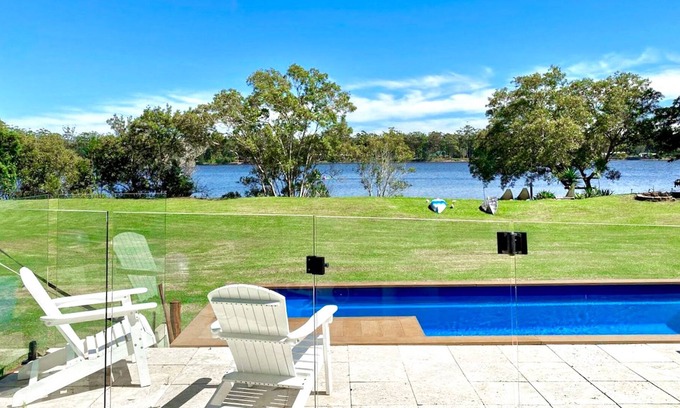 Fernbank Creek Apartment | Riverside Oasis