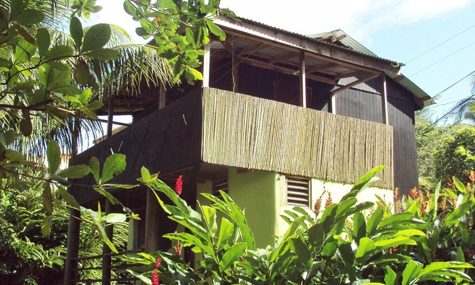 Calibishie House | Riversiedview House
