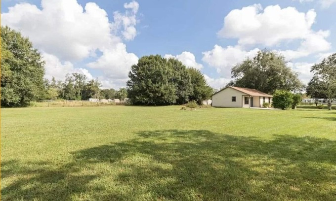 Riverview House | Riverview beatiful acre home Pet/RV/boat Friendly