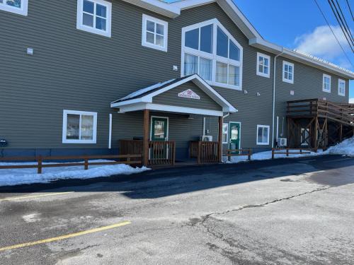 Clarenville Hotel | Riverview Suites