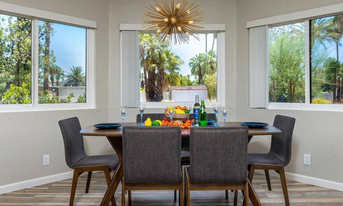 Racquet Club Estates Condo | Riviera Gardens Minutes from Downtown