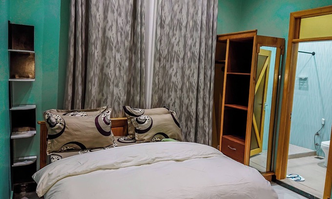 Tanga Apartment | RJ's APARTMENTS KOROGWEnn3 Charming Apartments, 1 bedroom apartment each with AC