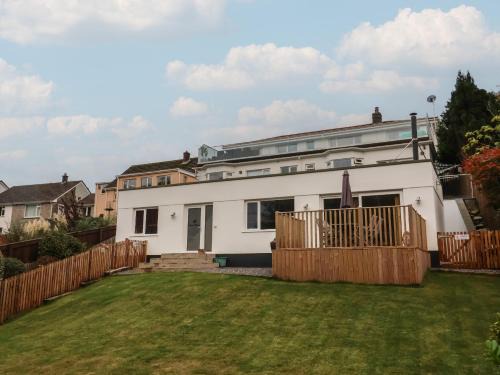 Hele House | Robins Downs