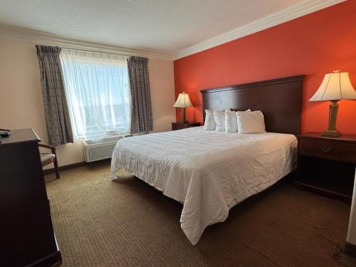 Robinson Hotel | Robinson Inn and Suites