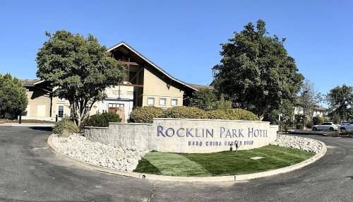 Rocklin Hotel | Rocklin Park Hotel, Trademark Collection by Wyndham
