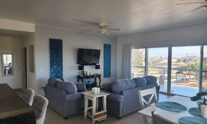 Puerto Penasco Condo | Rocky Point! five Minute Walk To The Beach Access! Two Car Garage For Your Toys!