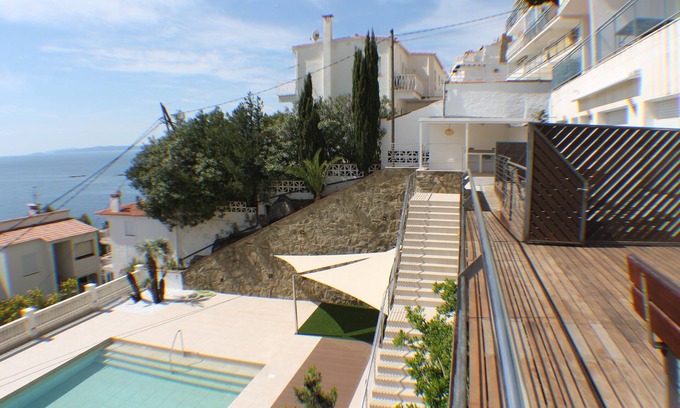Almadraba-Canyelles Apartment | Rodas II - Three Bedroom Apartment, Sleeps 6