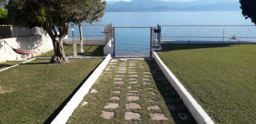 Psathopirgos Apartment | Rodini Sea House