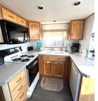 Gold Beach House | Rogue River Landing Resort Cabins