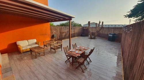 Granadilla de Abona Apartment | Romántico apartamento, piscina y BBQ en Playa La Tejita