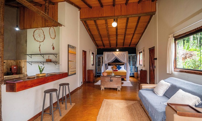 Piedade do Paraopeba Ski Chalet | Romantic chalet with double bathtub in Brumadinho 30 minutes from BH. Pet friendly