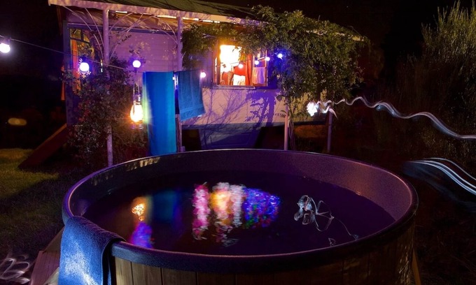 La Chabanne Cabin | Romantic gypsy wagon with a great view from your hottub in beautiful nature.