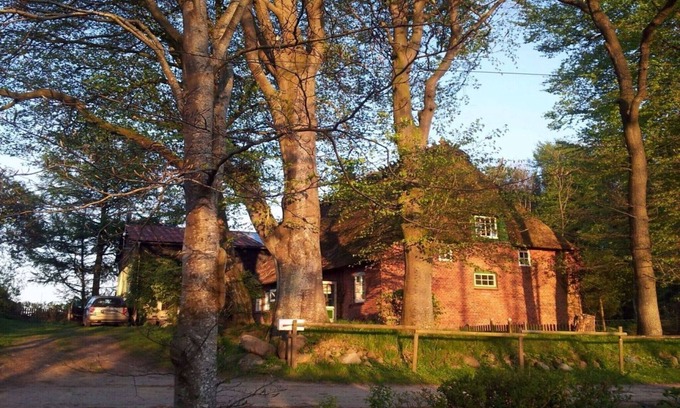 Schnarup-Thumby Apartment | Romantic thatched roof house