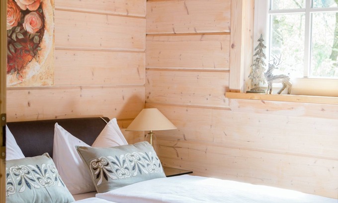 Helmbrechts Apartment | Romantisches Jagdhaus mit Sauna in Naturpark