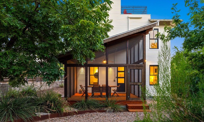 Foster Heights House | Rooftop Deck 5 Mins to Downtown