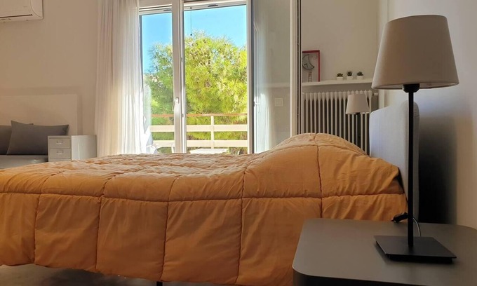 Papagou-Holargos Apartment | Rooftop Studio Apt - Metro Cholargos - 5 Min Walk