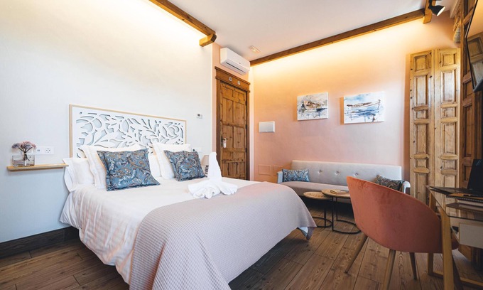 Urda Hotel | Room 2 - Los Cerrillos