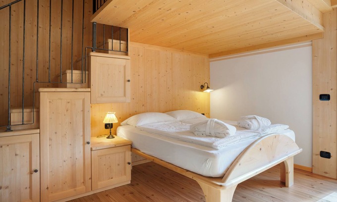 Roncegno Apartment | Room 'Faggio' with Mountain View, Private Garden and Balcony