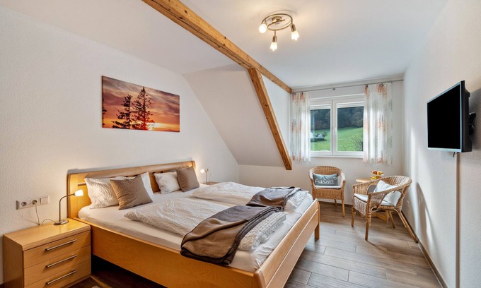 Winden im Elztal Apartment | Room 'Gästezimmer Hörnlebergblick' with Shared Terrace, Shared Garden and Wi-Fi