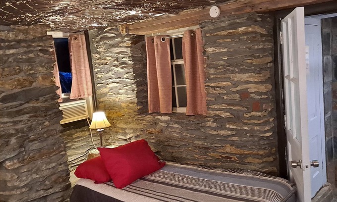 Harpers Ferry House | Room In Central Historic Downtown - 1820 Suite