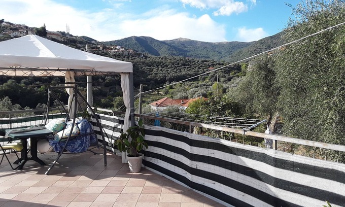 Diano Arentino House | Room in Guest Room - Valle Degli Ulivi - Liguria, Italia