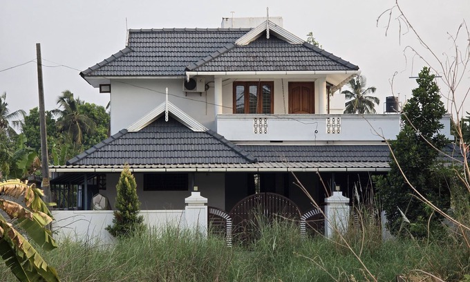 Palakkad House | Room in palakkad with private Balcony