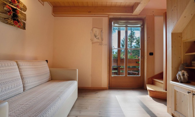 Roncegno Apartment | Room 'Larice' with Mountain View, Shared Garden and Balcony