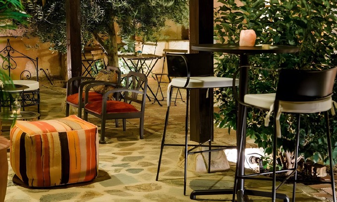 Castronuno House | Room 'Naranja' with Shared Garden and Wi-Fi