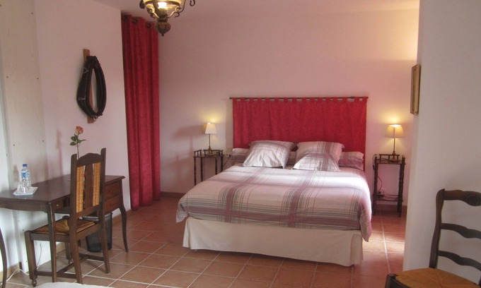 Vicq-sur-Nahon Bed & Breakfast | Room near Beauval Zoo and Valençay Castle