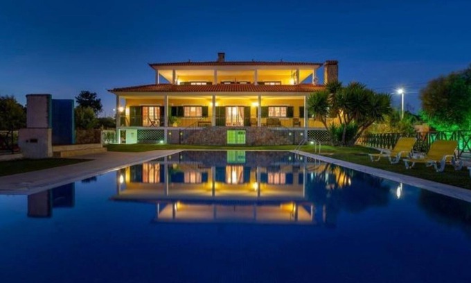 Vilar da Mo House | Room 'Quarto Campo' with Mountain View, Wi-Fi and Air Conditioning