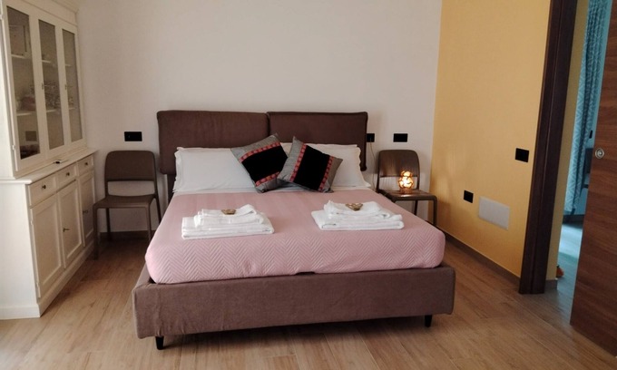 Villacidro Apartment | Room 'Su Carinniu n.1'
