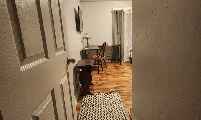Des Moines House | Room to sleep and go for cheap