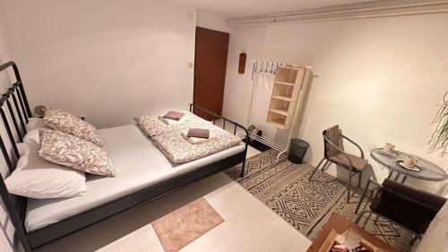 Godic House | Room under Velika planina