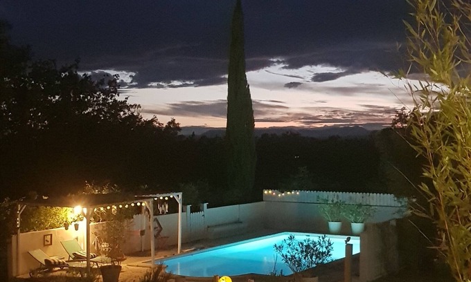 Ners Bed & Breakfast | Room with terrace and pool between Nîmes and Alès. Magnificent view of the Cévennes