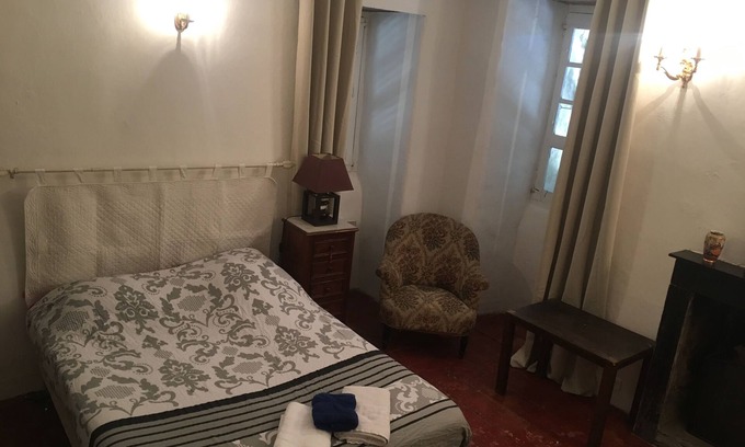 Pietra-di-Verde House | Rooms at Casa De Giovanni in Pietra Di Verde