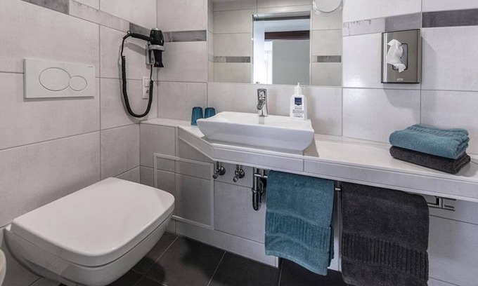 Rhens Apartment | Rooms Eifel, Westerwald, Taunus - Haus Mittelrhein