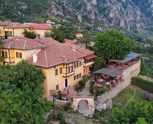 Kruje Bed & Breakfast | Rooms Merlika -Inside the Castle-