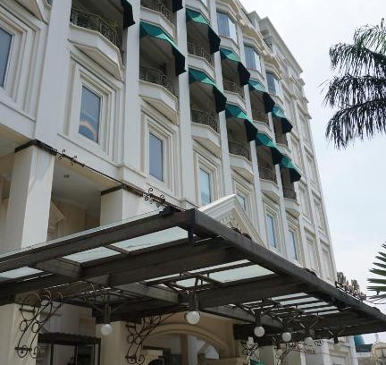 Bangka Apartment | Roosseno Plaza Serviced Apartment