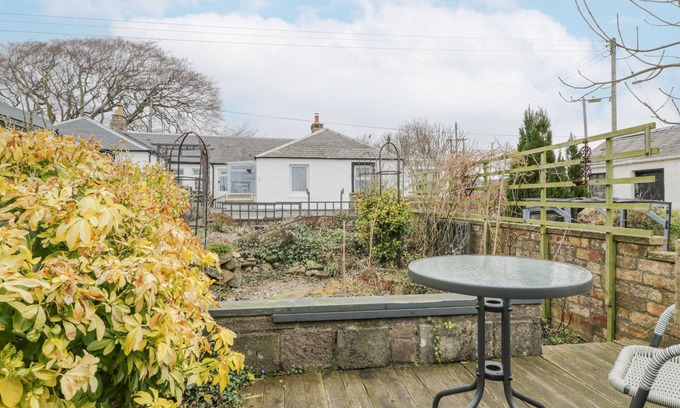 Irvine Cottage | Rosalin Cottage