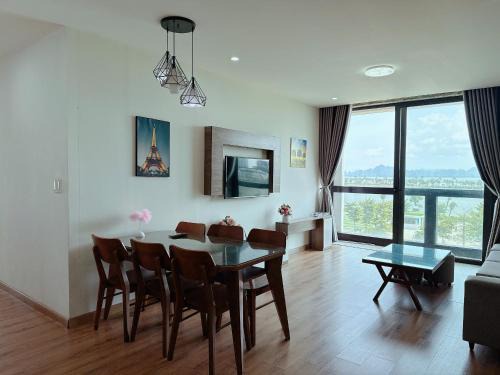 Ha Long Apartment | ROSE 24 - 3 Bedrooms, 110m2- High Floor - Full Sea View 360 Degree