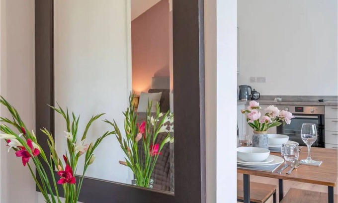 Mangotsfield House | Rose Barn, Recently Converted Modern Barn, Cotswolds