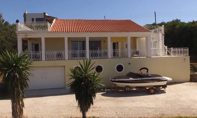 Agios Stefanos Avliotes Villa | Rose Villa - Beautiful, 4 Bedrooms, Sea View and Pool - Ag Stefanos - NW Corfu