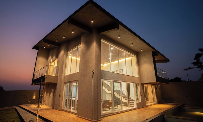 Igatpuri Villa | Rosemary Villa, Igatpuri by Ebony Stays: Luxurious 5 BHK Villa with Pool & Views
