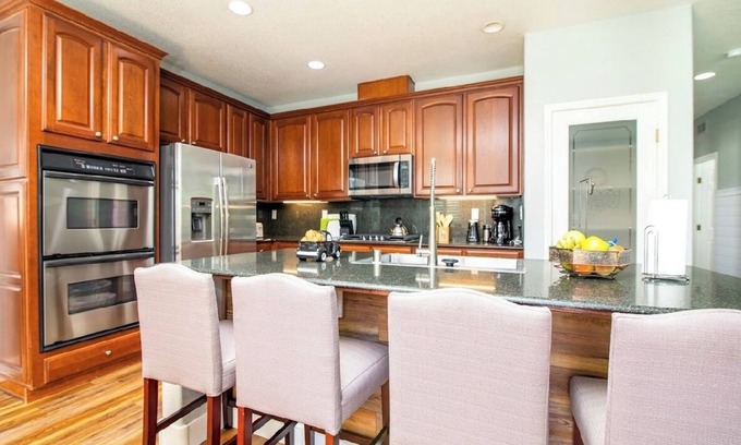 Roseville House | Roseville Resort With Salt Water Pool & Spa! Backyard BBQ, Fire Pit & Ping Pong.