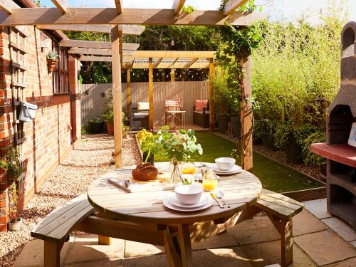 Flamborough House | Rosewood Cottage